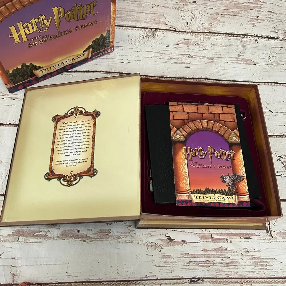 HARRY POTTER and the Sorcerer's Stone Trivia Game - Complete Collector Edition